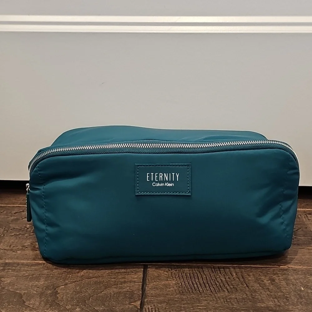 Brand New Calvin Klein Eternity Blue/Green Nylon Toiletry/Cosmetic Bag
